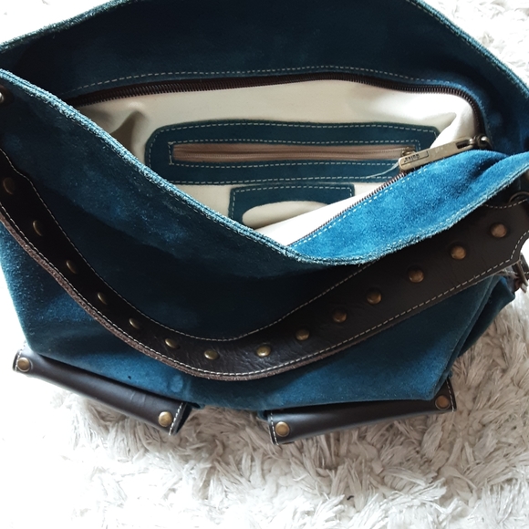 Blue suede shoulder bag - Picture 3 of 4